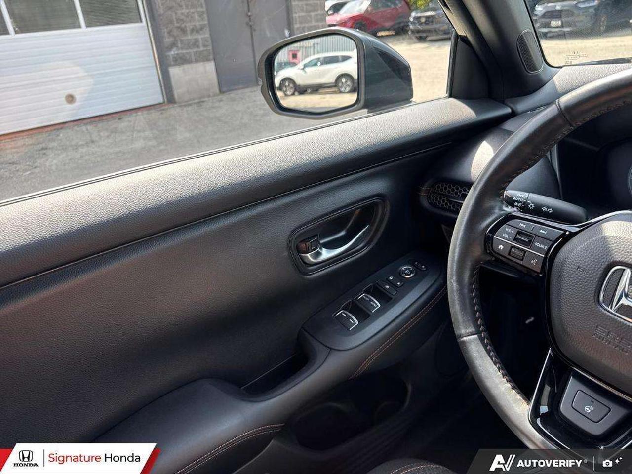 2025 Honda HR-V Sport Photo