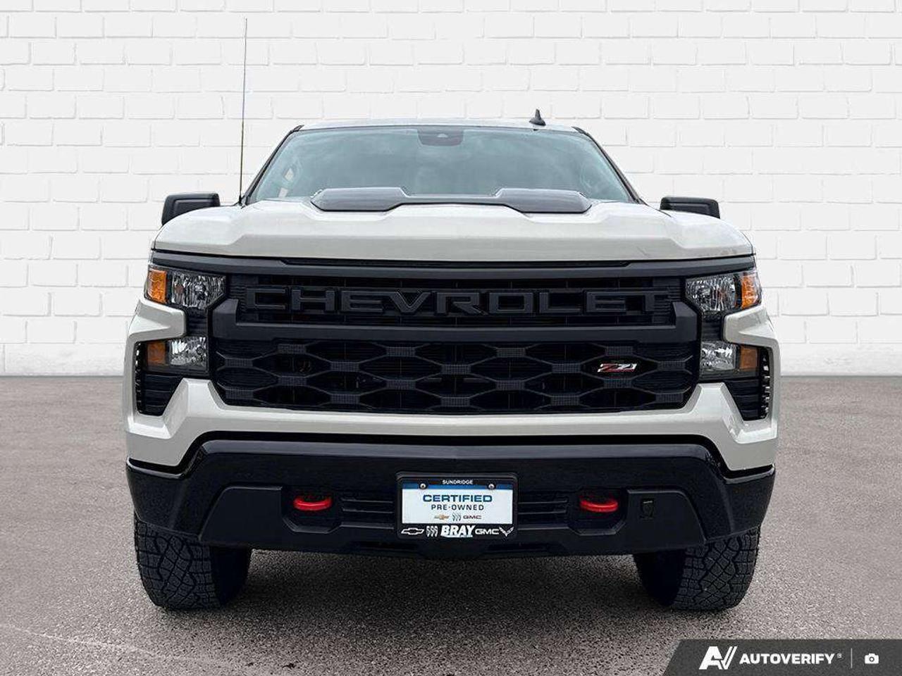 2026 Chevrolet Silverado 1500 RUNNING BOARDS. TRAILERING PKG. HITCH GUIDANCE. OFF ROAD SUSPENSION W/ 2 LIFT. HEATED OUTSIDE MIRRORS. Photo