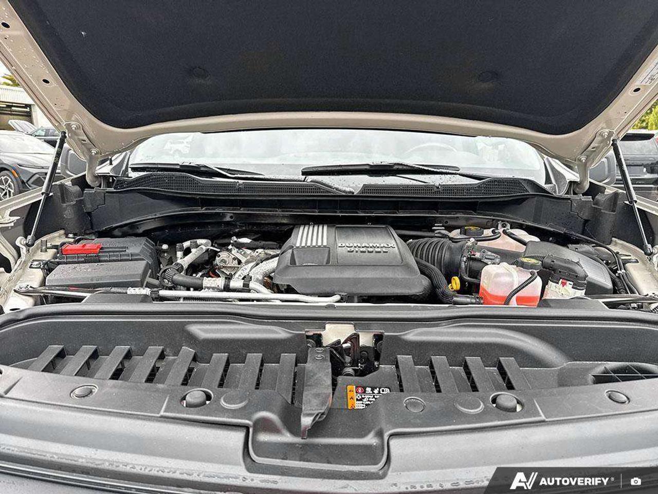 2026 Chevrolet Silverado 1500 RUNNING BOARDS. TRAILERING PKG. HITCH GUIDANCE. OFF ROAD SUSPENSION W/ 2 LIFT. HEATED OUTSIDE MIRRORS. Photo
