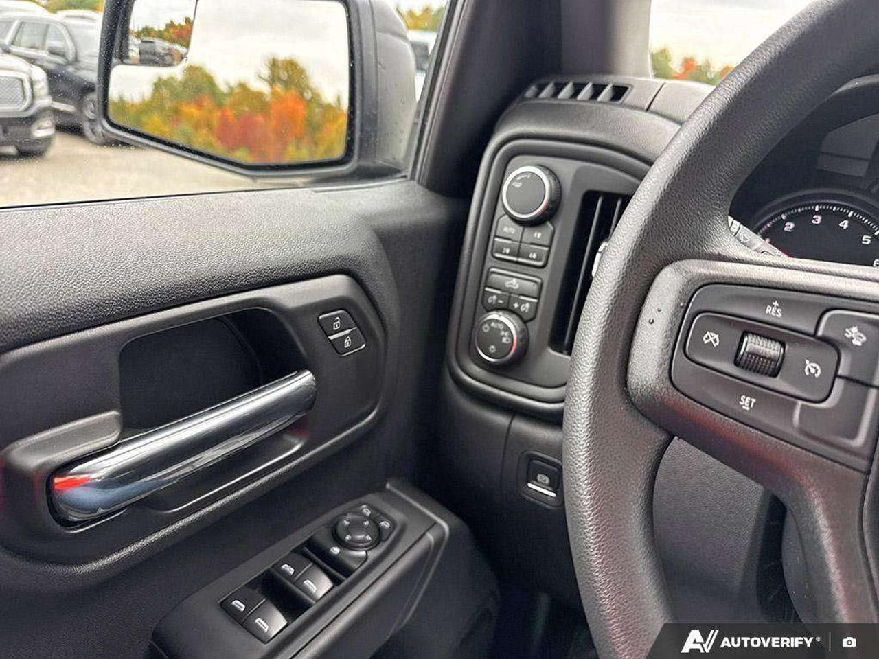 2026 Chevrolet Silverado 1500 RUNNING BOARDS. TRAILERING PKG. HITCH GUIDANCE. OFF ROAD SUSPENSION W/ 2 LIFT. HEATED OUTSIDE MIRRORS. Photo