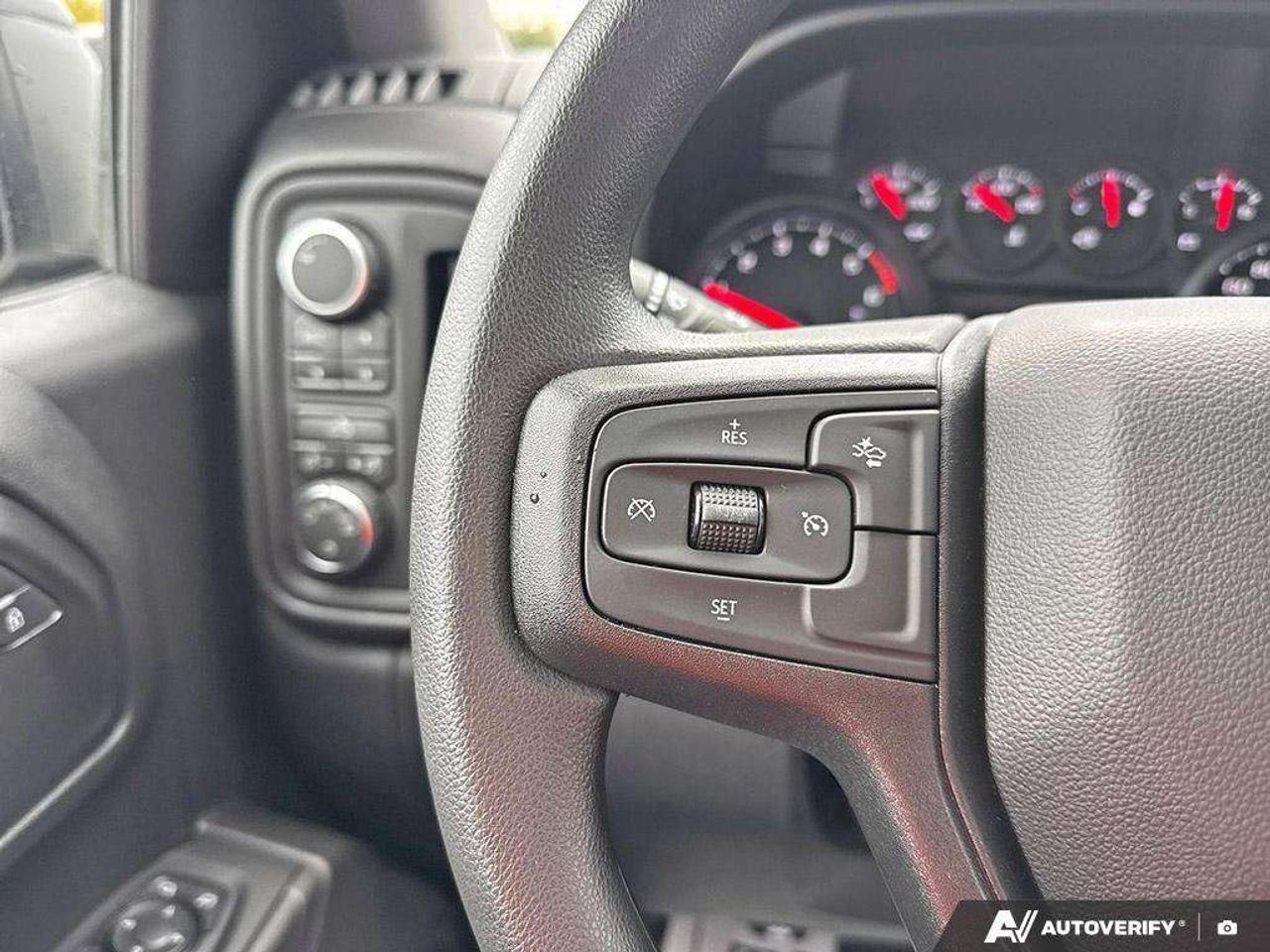 2026 Chevrolet Silverado 1500 RUNNING BOARDS. TRAILERING PKG. HITCH GUIDANCE. OFF ROAD SUSPENSION W/ 2 LIFT. HEATED OUTSIDE MIRRORS. Photo