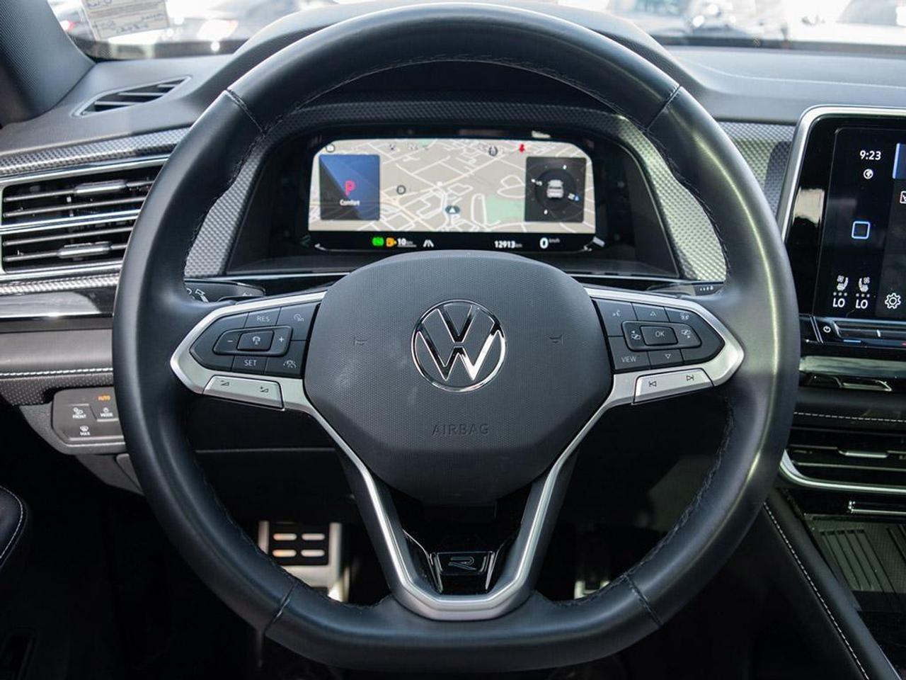 2025 Volkswagen Atlas Cross Sport  Photo