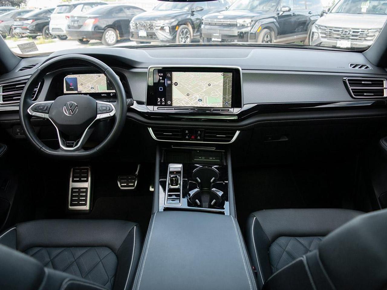 2025 Volkswagen Atlas Cross Sport  Photo