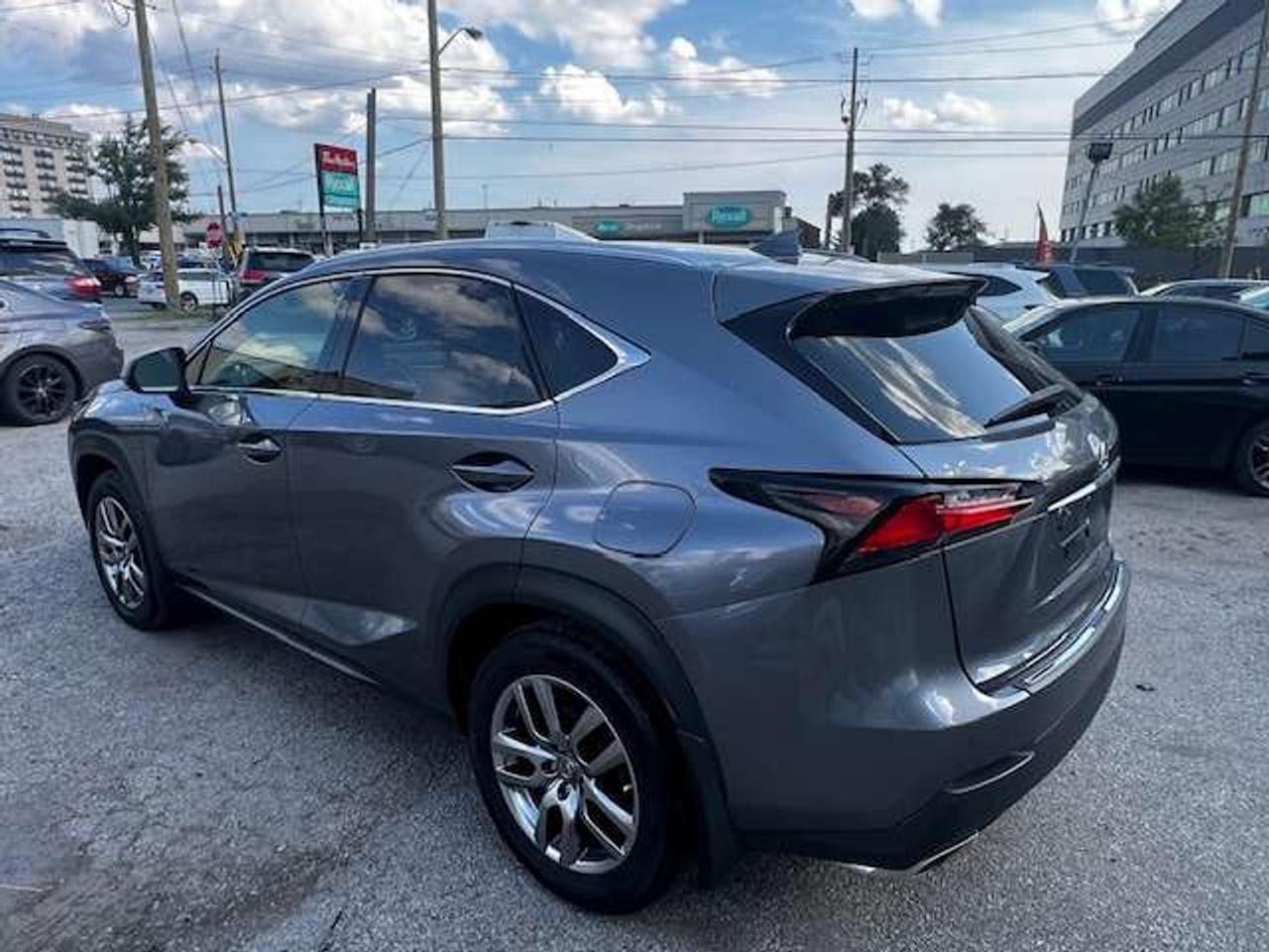 2017 Lexus NX 200t Photo5