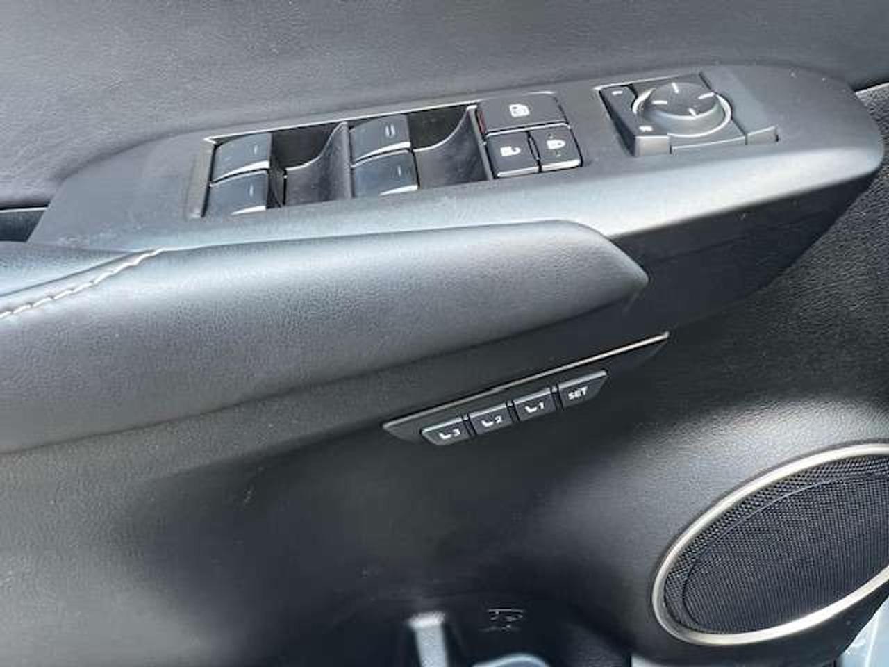 2017 Lexus NX 200t Photo