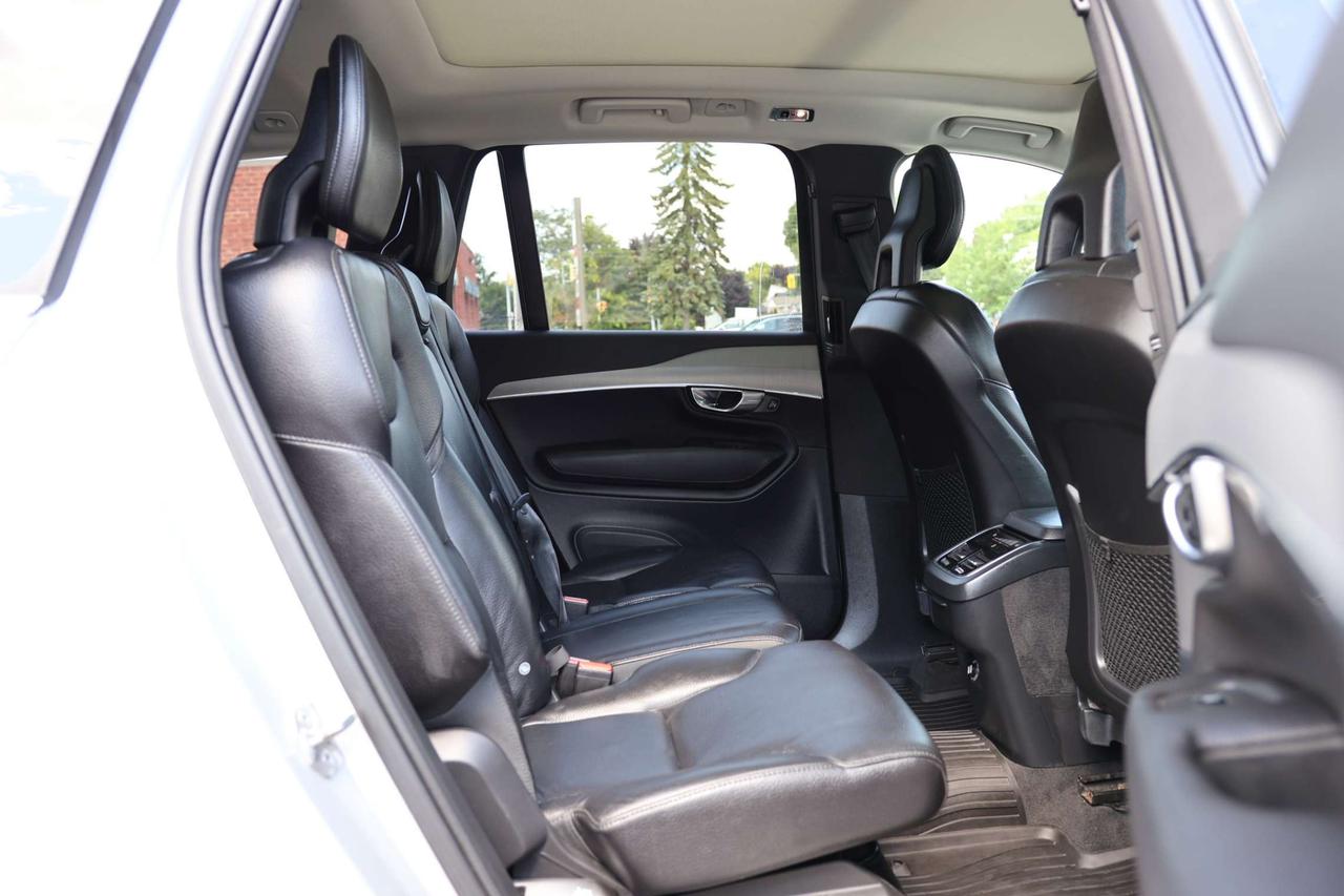 2020 Volvo XC90 T6-AWD-MOMENTUM-7PASS/360 CAM/NAV/ADAPT CRUISE/BLIS/FCW/LKA/LEATHER/H SEATS/CARPLAY/KEYLESS/PANO ROOF Photo