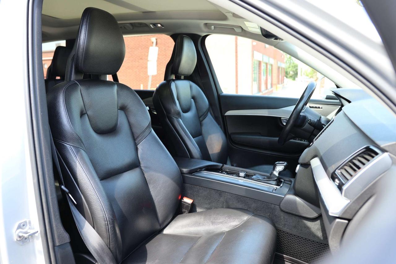2020 Volvo XC90 T6-AWD-MOMENTUM-7PASS/360 CAM/NAV/ADAPT CRUISE/BLIS/FCW/LKA/LEATHER/H SEATS/CARPLAY/KEYLESS/PANO ROOF Photo