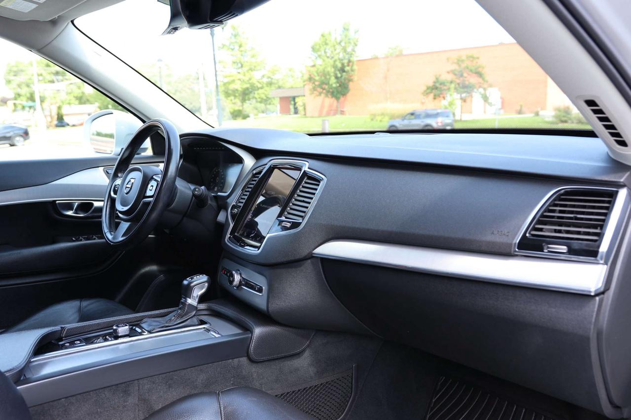 2020 Volvo XC90 T6-AWD-MOMENTUM-7PASS/360 CAM/NAV/ADAPT CRUISE/BLIS/FCW/LKA/LEATHER/H SEATS/CARPLAY/KEYLESS/PANO ROOF Photo