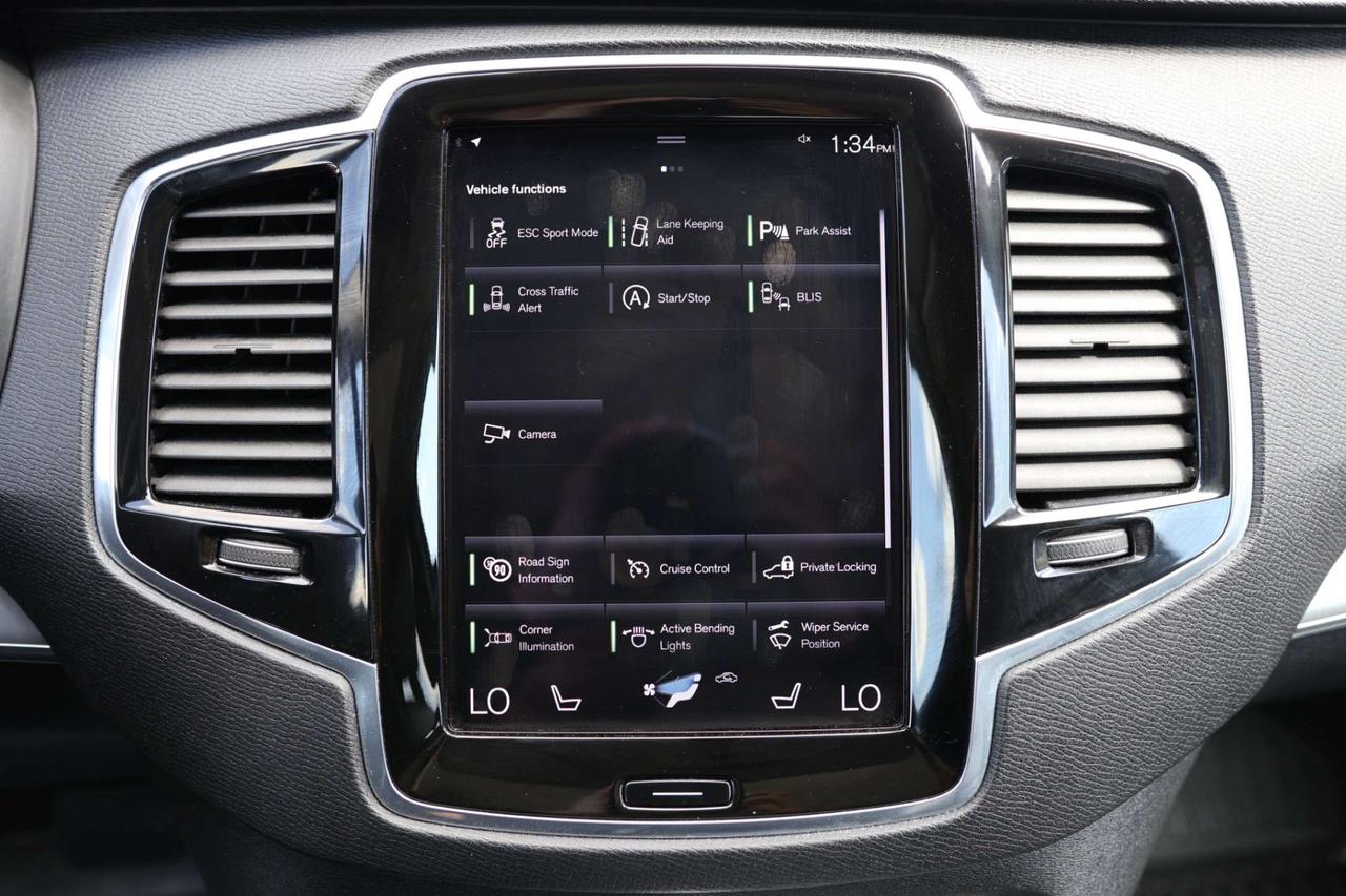 2020 Volvo XC90 T6-AWD-MOMENTUM-7PASS/360 CAM/NAV/ADAPT CRUISE/BLIS/FCW/LKA/LEATHER/H SEATS/CARPLAY/KEYLESS/PANO ROOF Photo