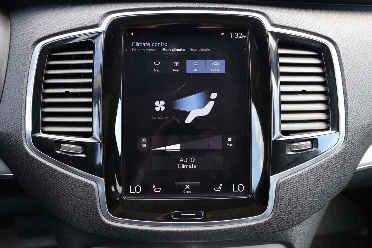 2020 Volvo XC90 T6-AWD-MOMENTUM-7PASS/360 CAM/NAV/ADAPT CRUISE/BLIS/FCW/LKA/LEATHER/H SEATS/CARPLAY/KEYLESS/PANO ROOF Photo