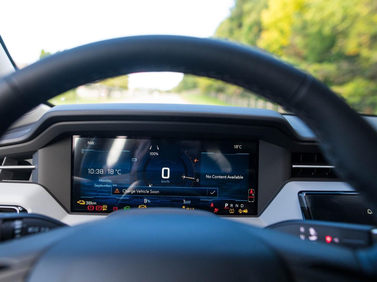 2027 Chevrolet Bolt FWD 4dr LT Photo