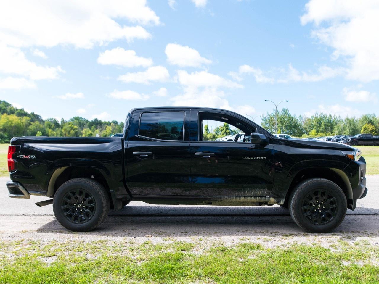 2026 Chevrolet Colorado Crew Cab Short Box 4-Wheel Drive Work Truck Photo
