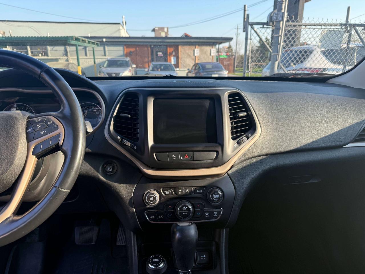 2015 Jeep Cherokee *** 3 YEAR WARRANTY INCLUDED *** Photo