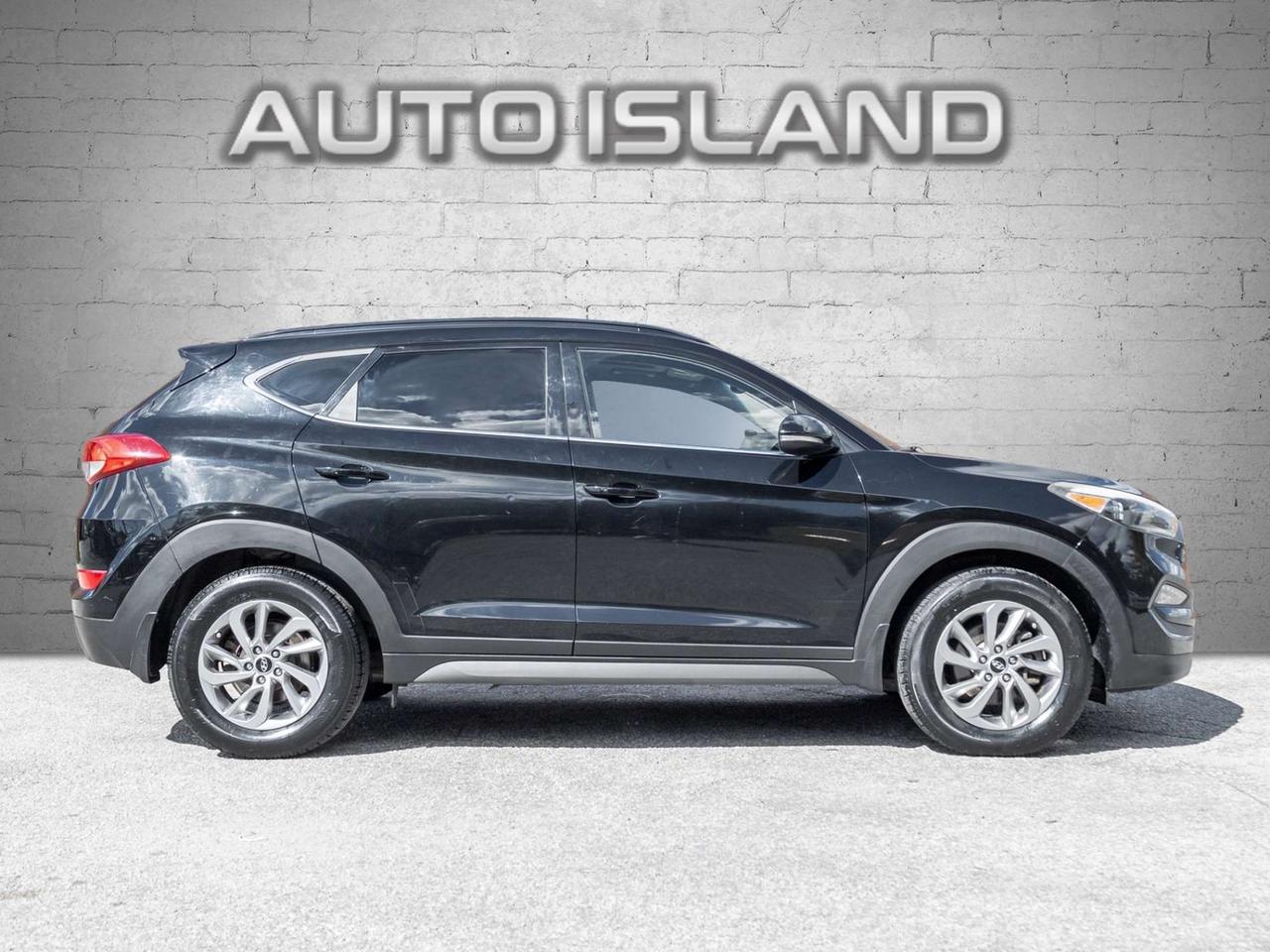 2016 Hyundai Tucson AWD Luxury -Leather-Pano Roof-Navi-Blind Spot-Dealer Serviced-NO Accidents Photo