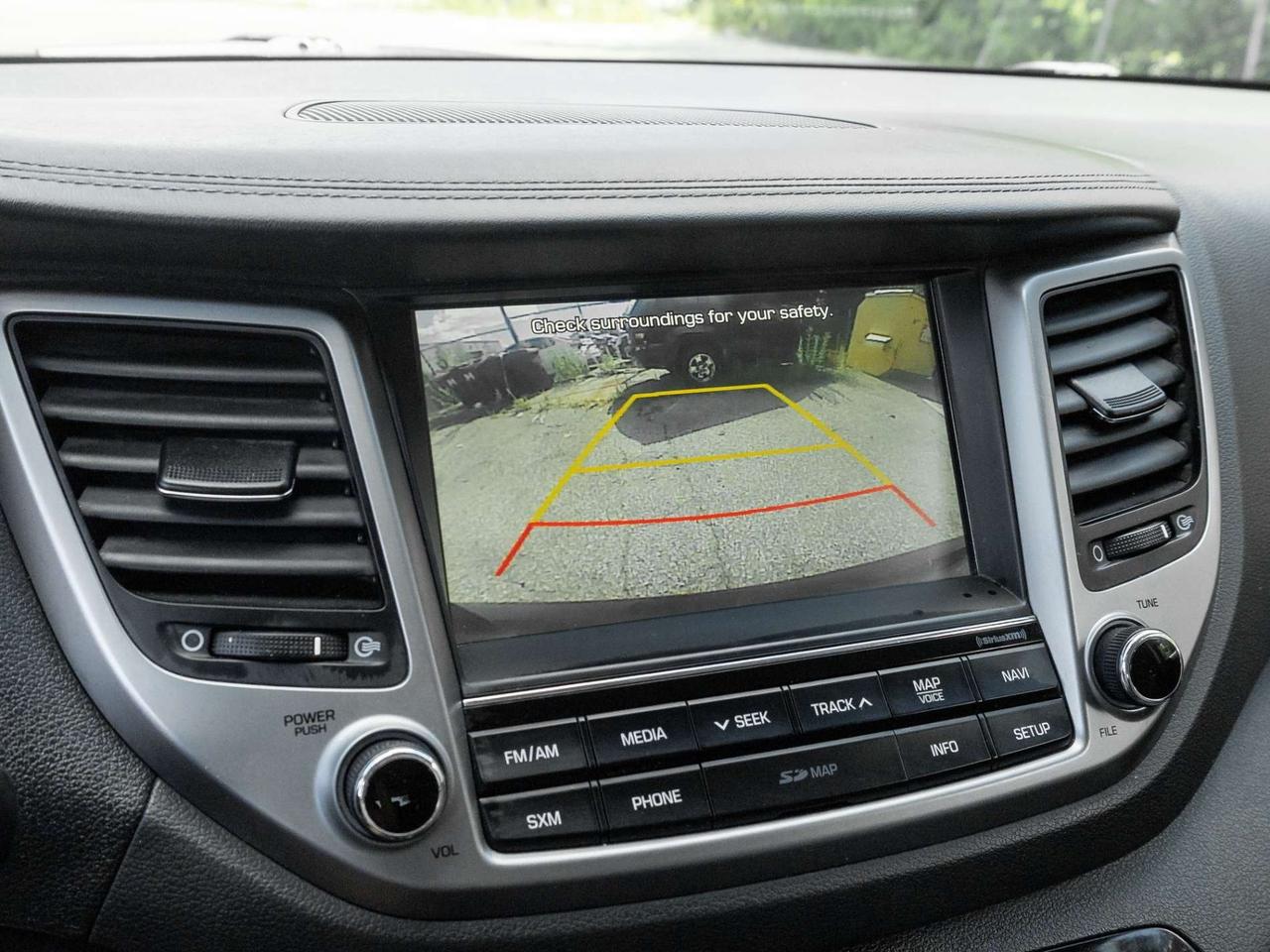 2016 Hyundai Tucson AWD Luxury -Leather-Pano Roof-Navi-Blind Spot-Dealer Serviced-NO Accidents Photo