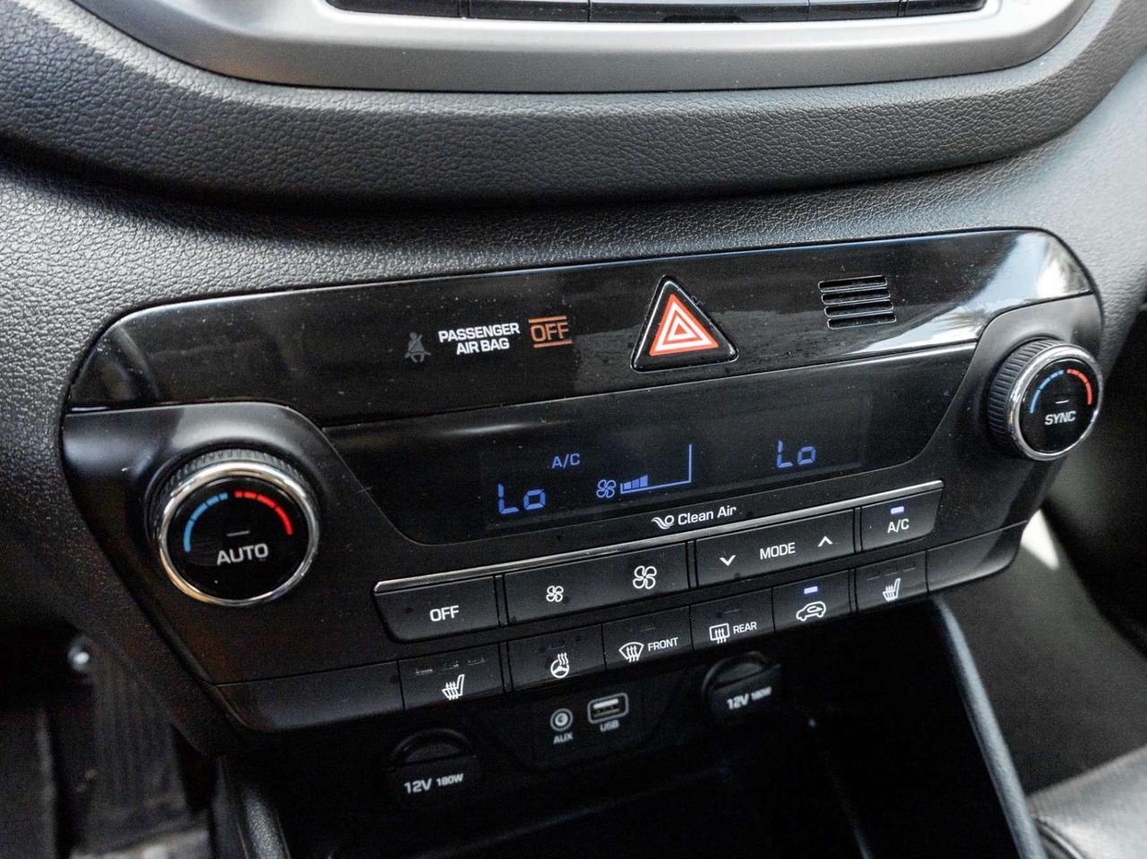 2016 Hyundai Tucson AWD Luxury -Leather-Pano Roof-Navi-Blind Spot-Dealer Serviced-NO Accidents Photo