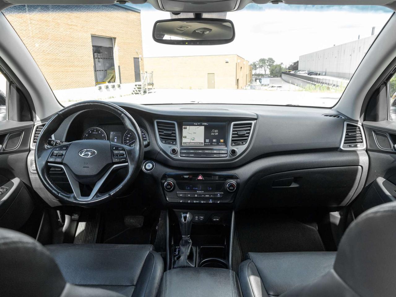 2016 Hyundai Tucson AWD Luxury -Leather-Pano Roof-Navi-Blind Spot-Dealer Serviced-NO Accidents Photo