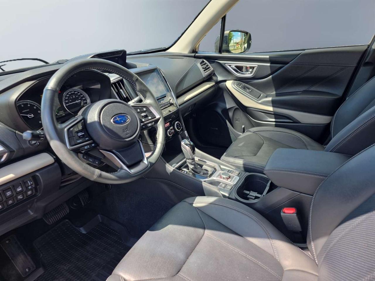2022 Subaru Forester Limited EYE SIGHT AWD * 1 OWNER / FULL SERVICE HISTORY / CARPLAY / NAVI Photo
