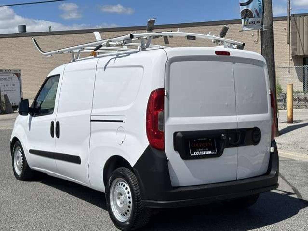 2016 RAM ProMaster ST **ROOF RACKS-DIVIDER-NO ACCIDENTS-CERTIFIED** Photo