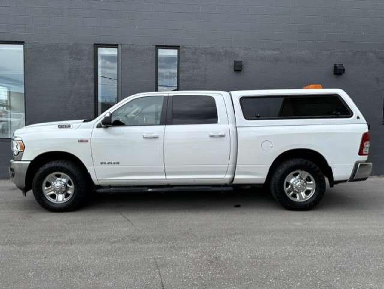 2019 RAM 2500 BIG HORN **CREW CAB 6'4 BOX-1 OWNER-CERTIFIED** Photo5
