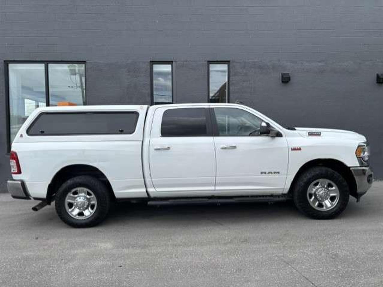 2019 RAM 2500 BIG HORN **CREW CAB 6'4 BOX-1 OWNER-CERTIFIED** Photo