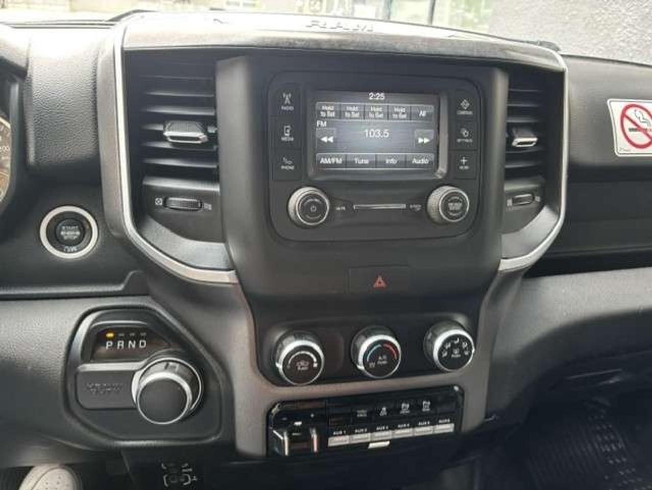 2019 RAM 2500 BIG HORN **CREW CAB 6'4 BOX-1 OWNER-CERTIFIED** Photo