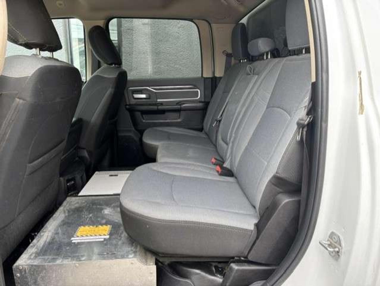 2019 RAM 2500 BIG HORN **CREW CAB 6'4 BOX-1 OWNER-CERTIFIED** Photo