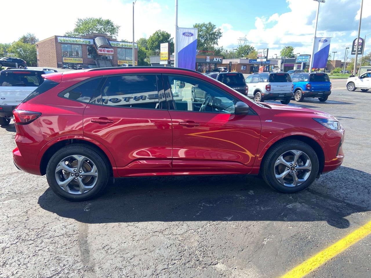 2024 Ford Escape ST LINE 1.5L AWD ADAPTIVE CRUISE TECH PKG Photo