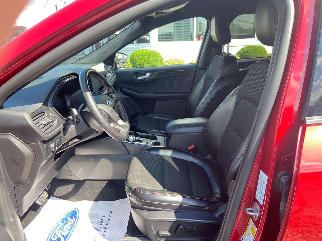 2024 Ford Escape ST LINE 1.5L AWD ADAPTIVE CRUISE TECH PKG Photo