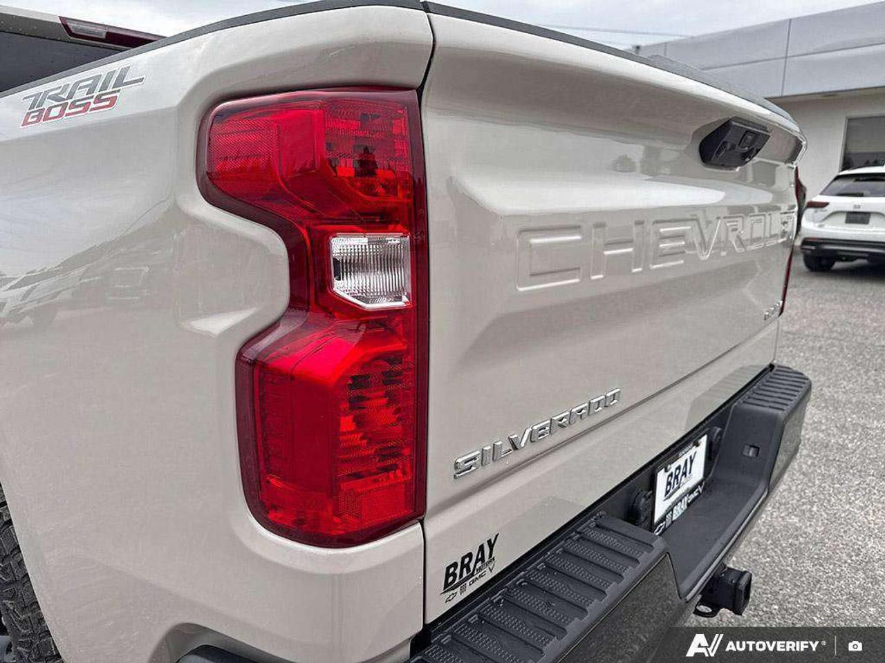2026 Chevrolet Silverado 1500 RUNNING BOARDS. TRAILERING PKG. HITCH GUIDANCE. OFF ROAD SUSPENSION W/ 2 LIFT. HEATED OUTSIDE MIRRORS. Photo
