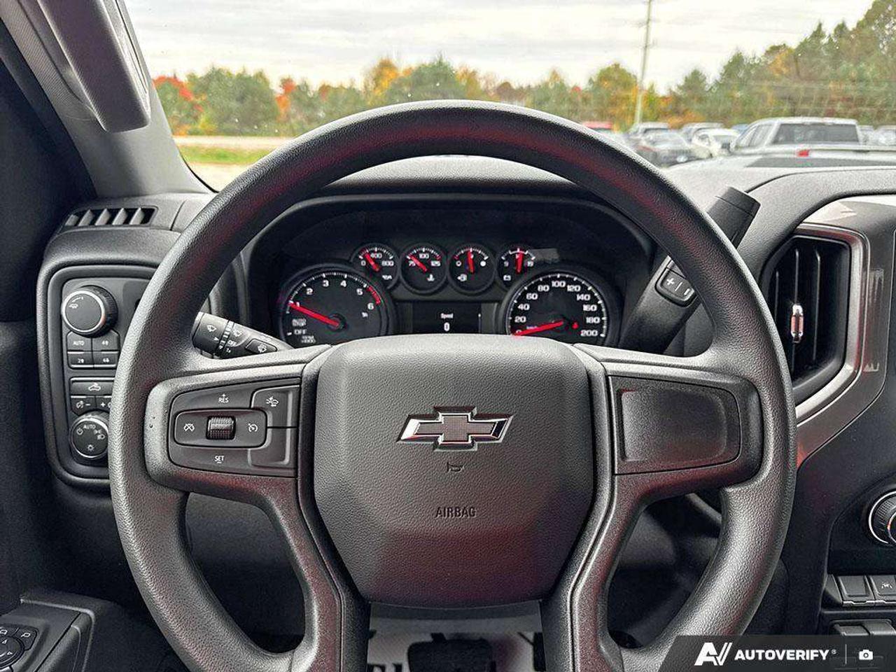 2026 Chevrolet Silverado 1500 RUNNING BOARDS. TRAILERING PKG. HITCH GUIDANCE. OFF ROAD SUSPENSION W/ 2 LIFT. HEATED OUTSIDE MIRRORS. Photo