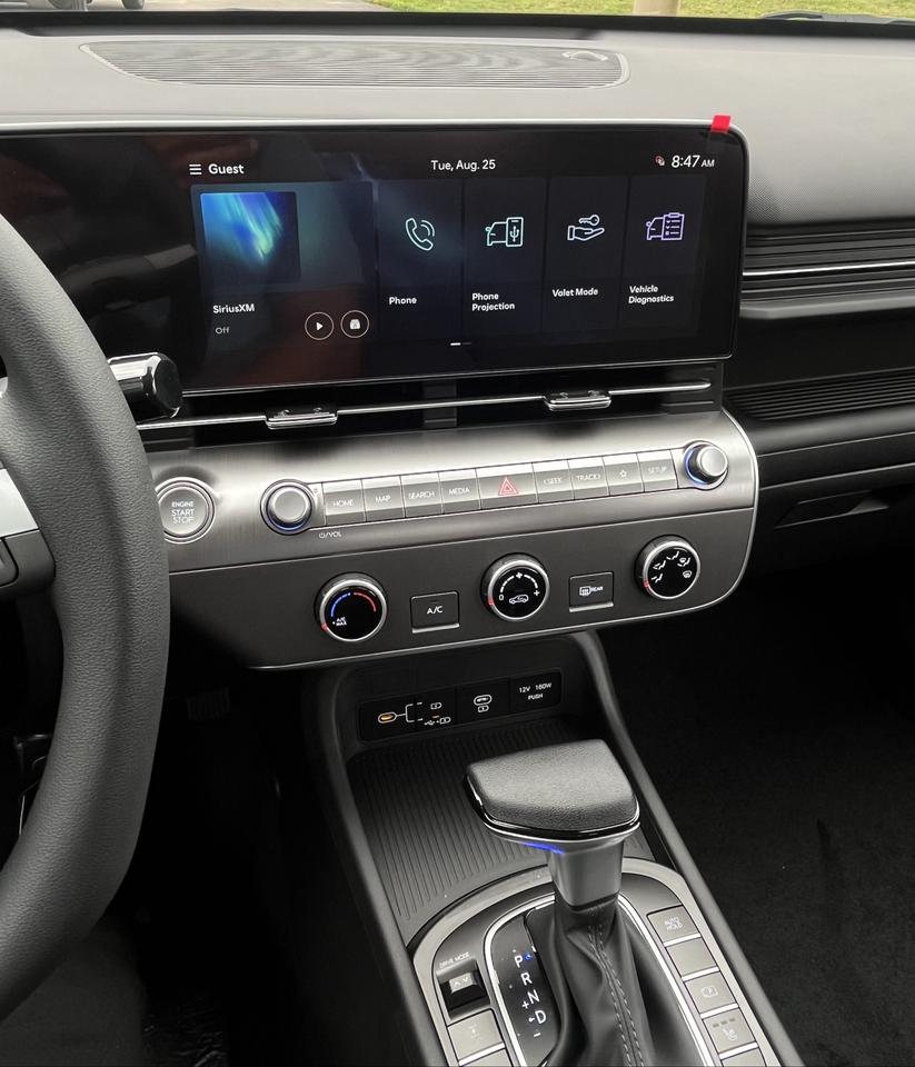 2027 Hyundai KONA 2.0L Essential AWD Photo