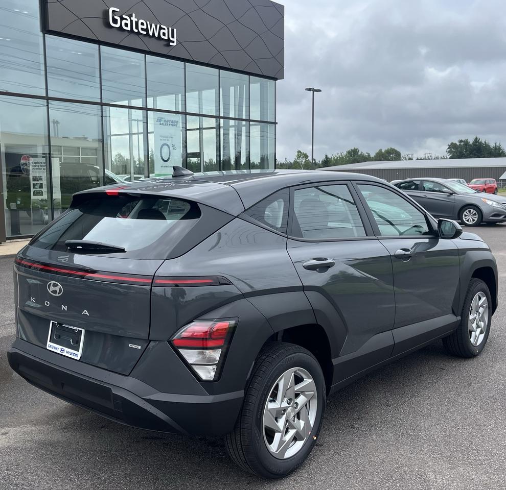 2027 Hyundai KONA 2.0L Essential AWD Photo