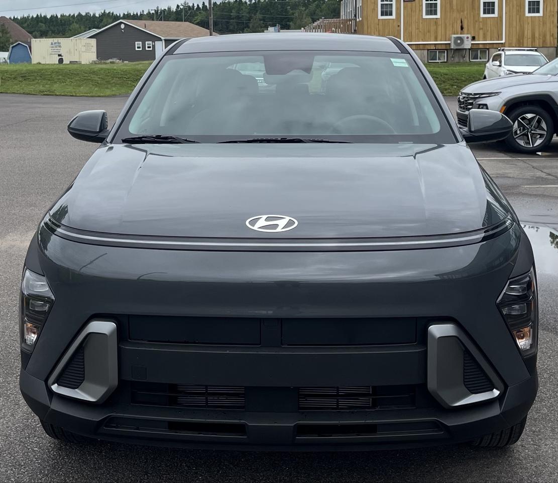 2027 Hyundai KONA 2.0L Essential AWD Photo