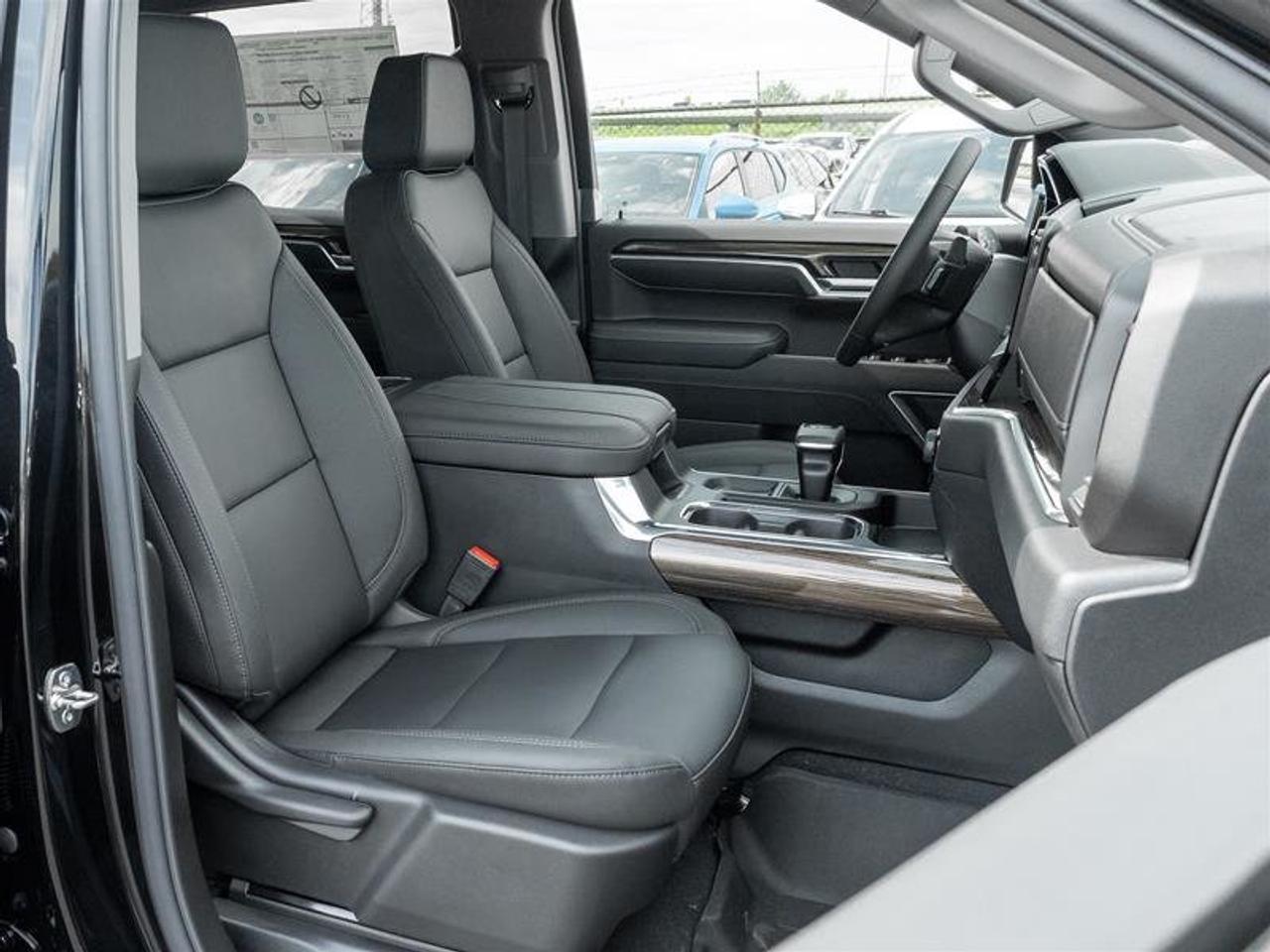 2026 Chevrolet Silverado 1500 RST Photo