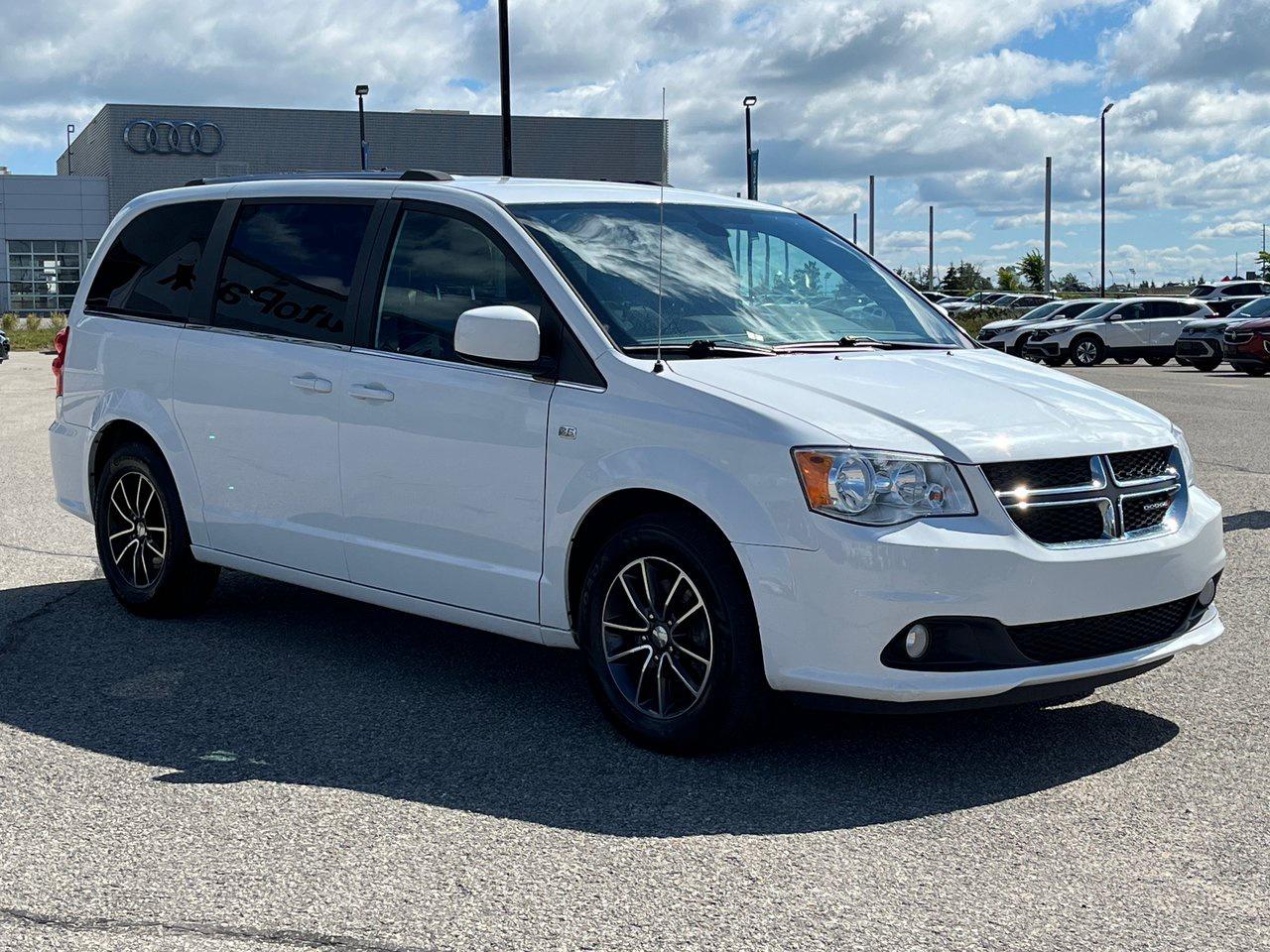 2019 Dodge Grand Caravan 35th Anniversary Photo2