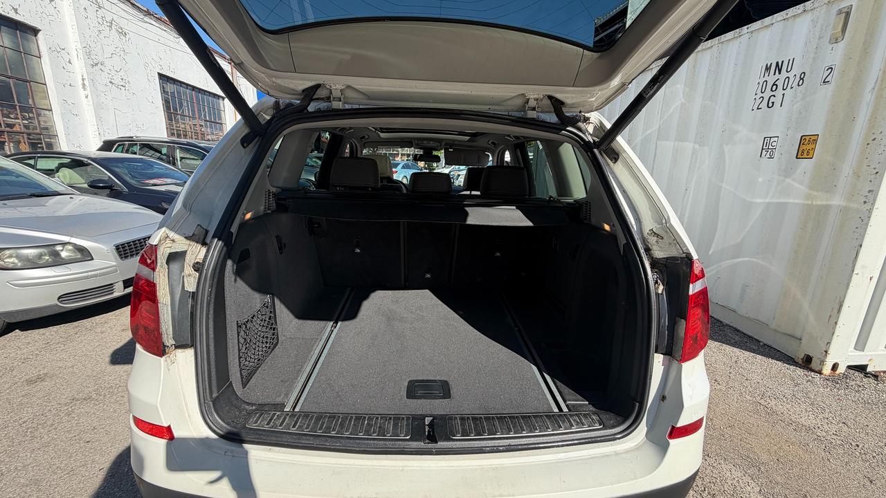 2013 BMW X3 28i Photo
