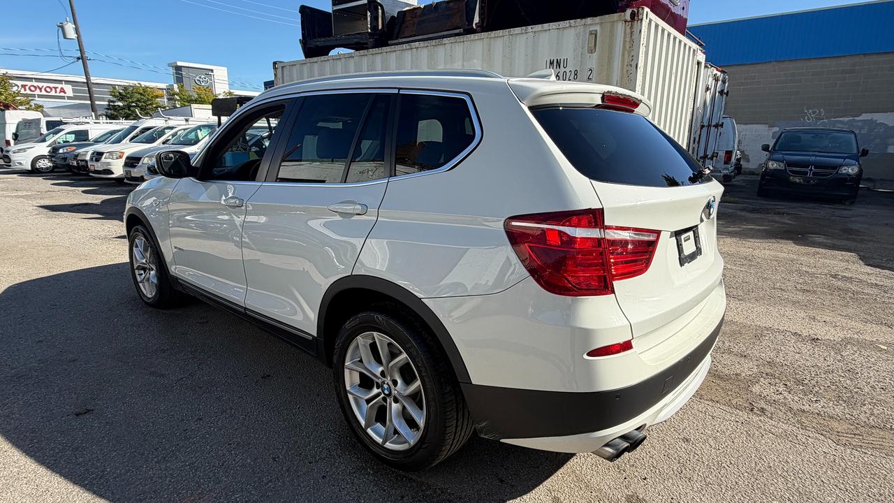 2013 BMW X3 28i Photo