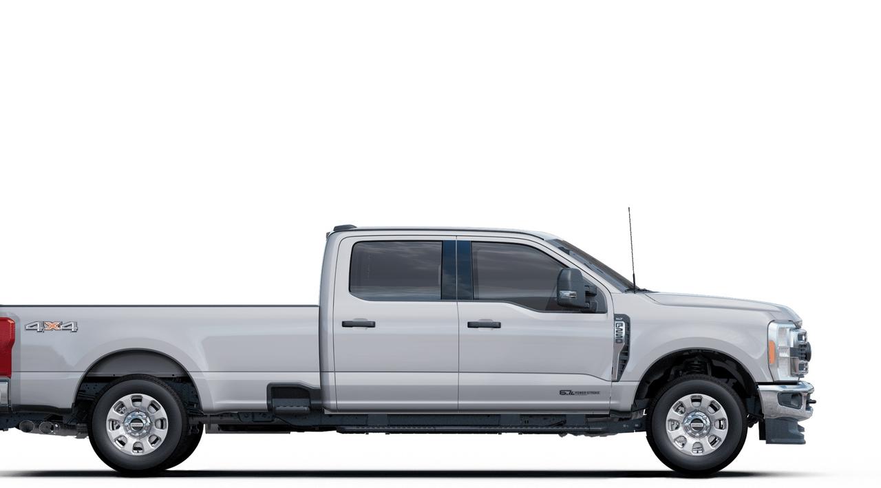 2023 Ford F-250 XLT 4WD Crew Cab 8' Box Photo4