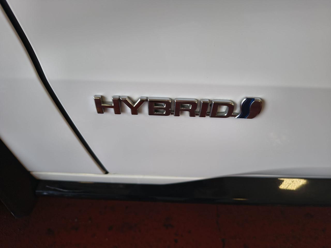 2021 Toyota Sienna XLE Photo