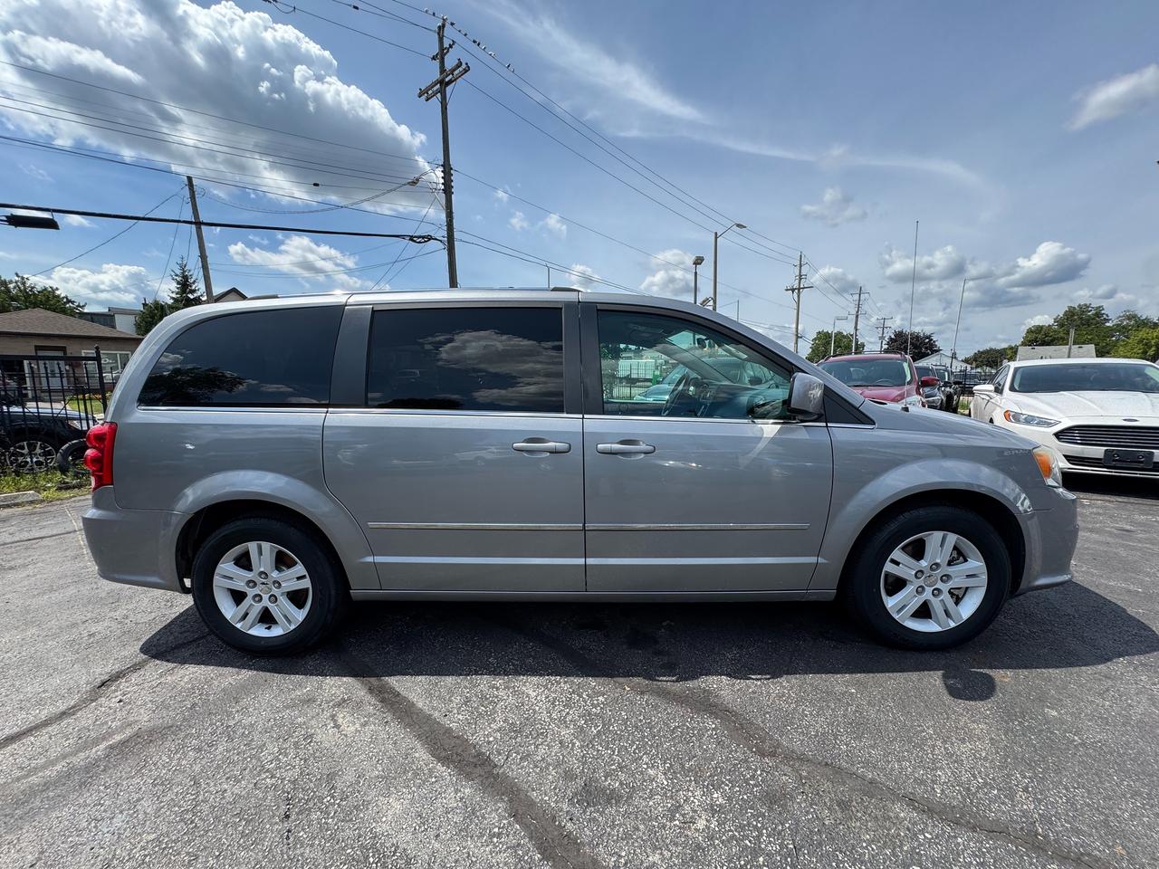 2013 Dodge Grand Caravan Crew | CERTIFIED | NO ACCIDENTS Photo3