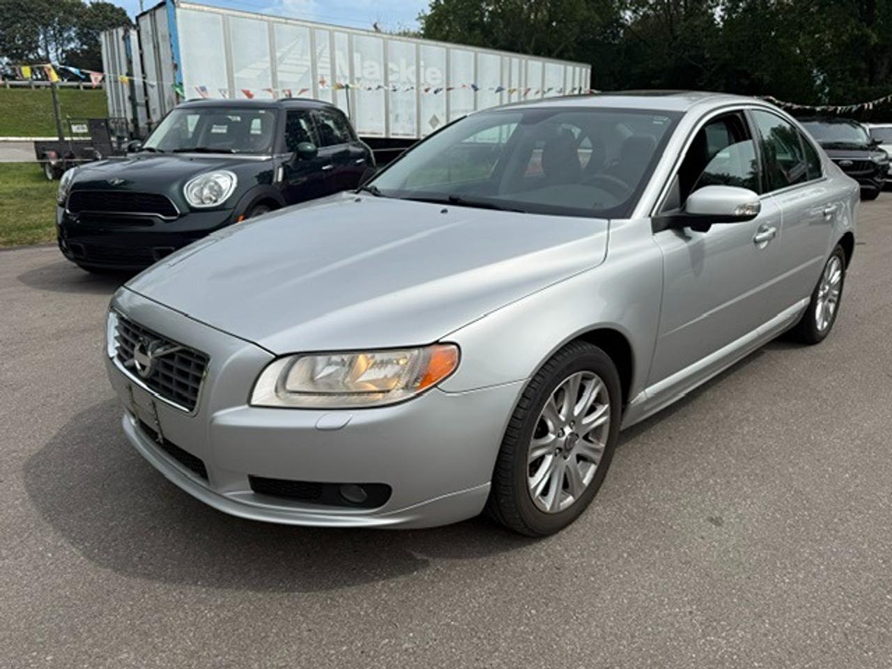 2011 Volvo S80 3.2 - Photo #1