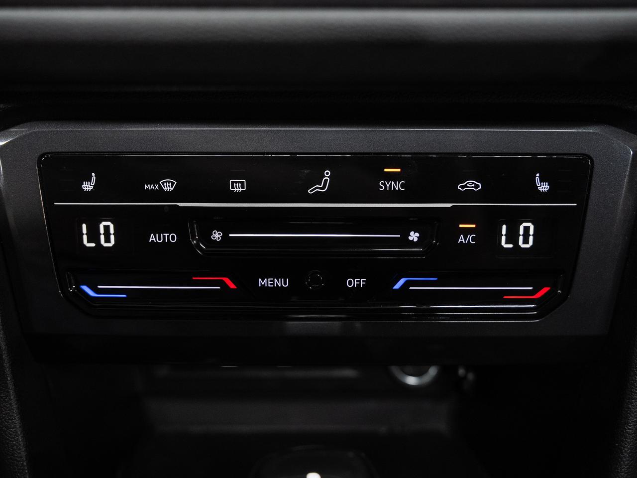 2022 Volkswagen Tiguan COMFORTLINE R-LINE AWD | BLK Edition | Pano roof