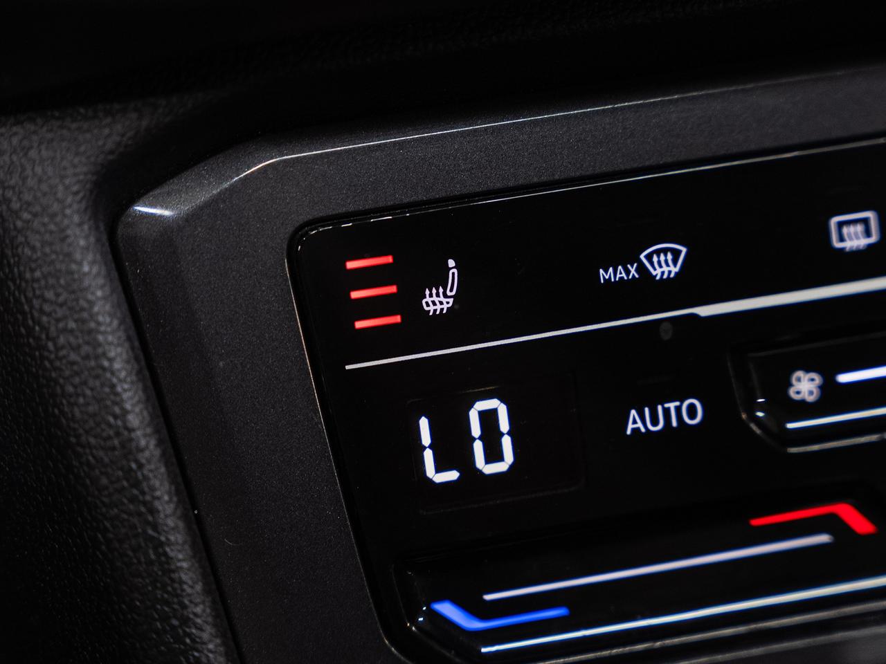 2022 Volkswagen Tiguan COMFORTLINE R-LINE AWD | BLK Edition | Pano roof