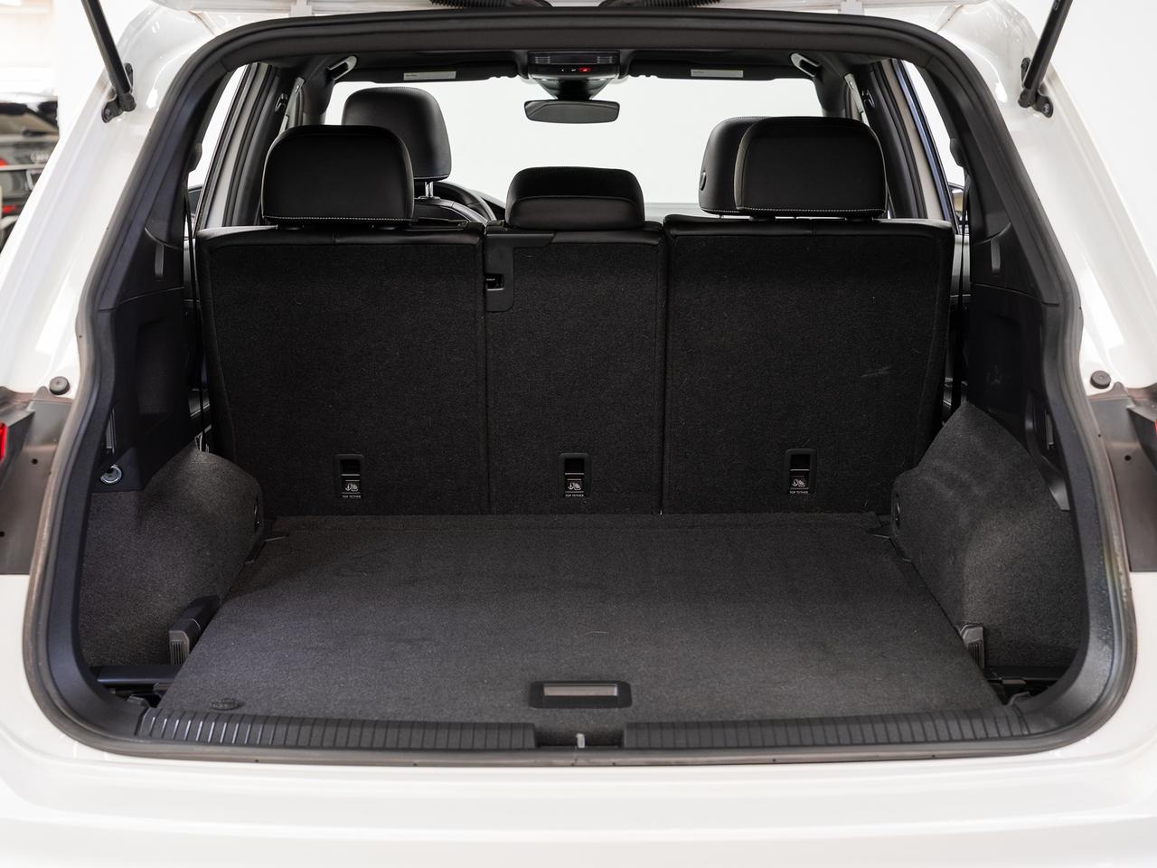 2022 Volkswagen Tiguan COMFORTLINE R-LINE AWD | BLK Edition | Pano roof