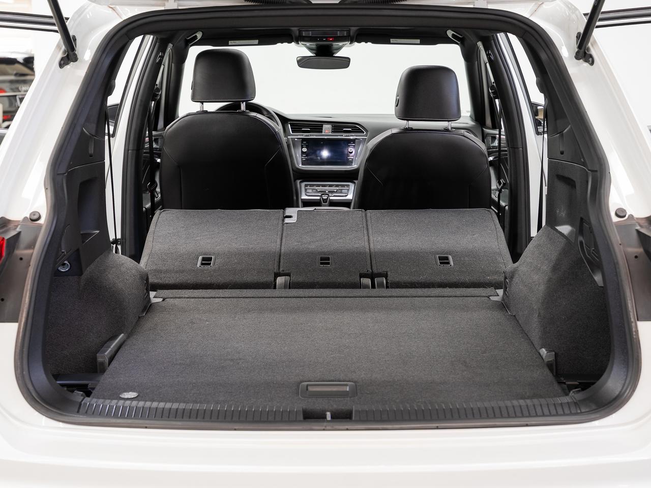 2022 Volkswagen Tiguan COMFORTLINE R-LINE AWD | BLK Edition | Pano roof
