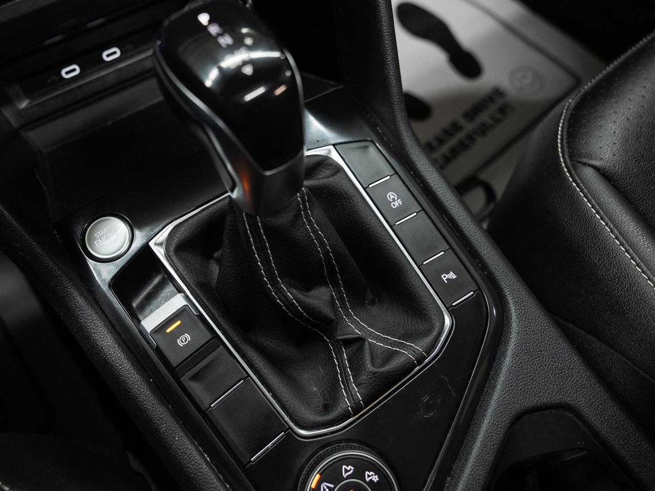 2022 Volkswagen Tiguan COMFORTLINE R-LINE AWD | BLK Edition | Pano roof