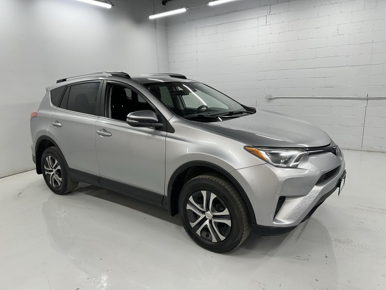 Used 2017 Toyota RAV4 FWD 4dr LE for sale in Guelph, ON