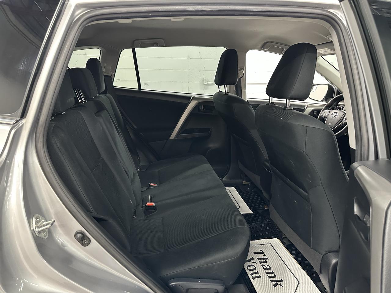 2017 Toyota RAV4 FWD 4dr LE Photo16