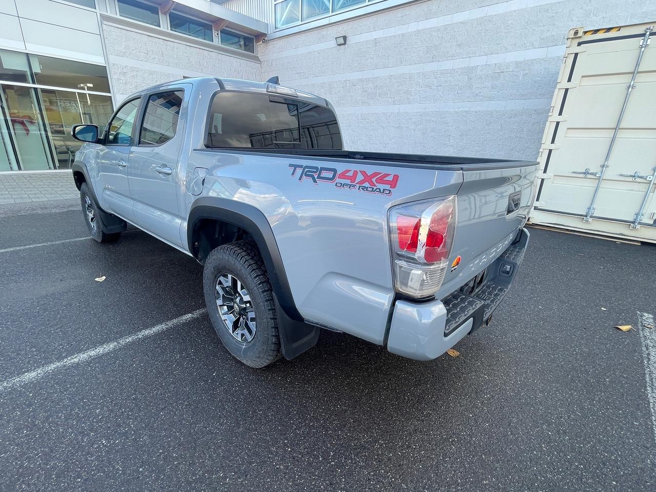 2021 Toyota Tacoma  Photo4